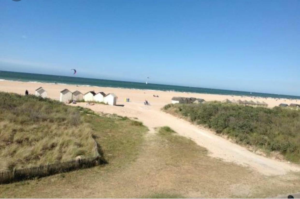 Le Riva Plage Appartement Ouistreham Dış mekan fotoğraf